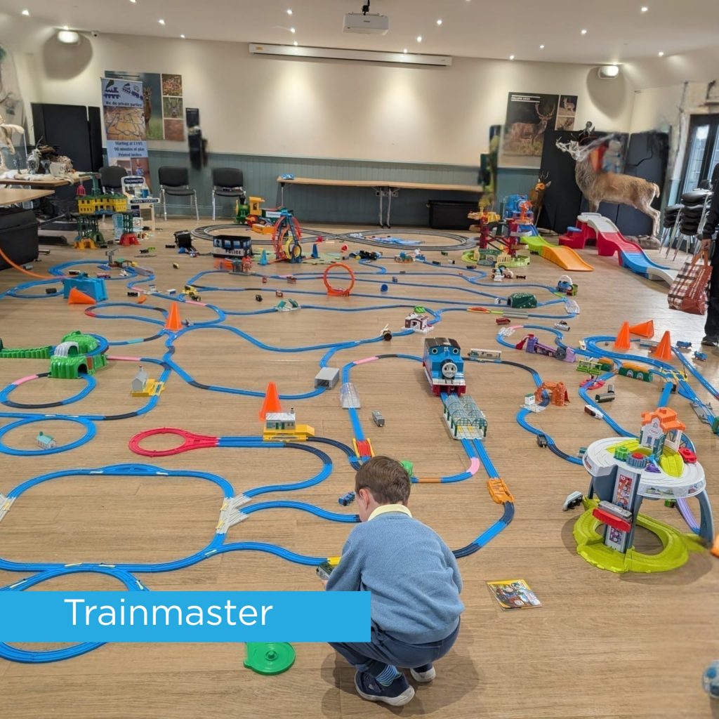 Trainmaster Giant tracks & ride-on